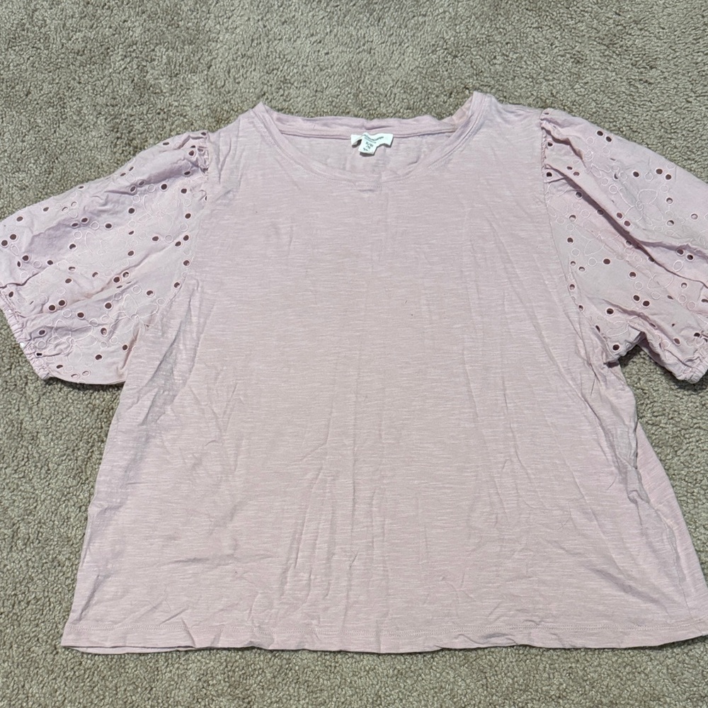 beachlunchlounge Blush Eyelet Sleeve Top
